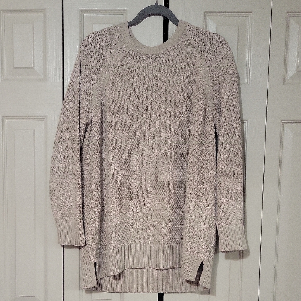 Old Navy Cream Crew Neck Sweater Classic Knit